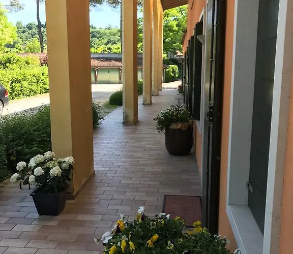 Di Andrea Valeggio sul Mincio